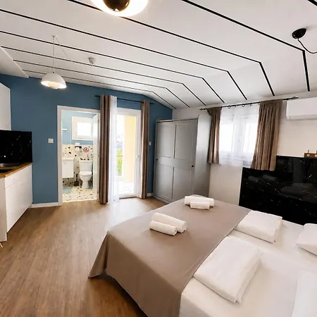 아파트 Modern Nr12 Private Kitchenette, Bathroom, Balcony *