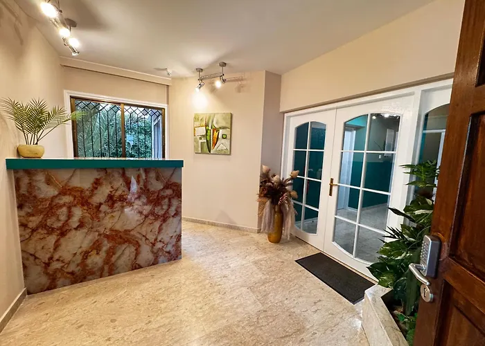 Modern Nr12 Private Kitchenette, Bathroom, Balcony